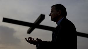 D. Américo Aguiar. Capelão da Liga dos Bombeiros visita municípios de Leiria e Ourém