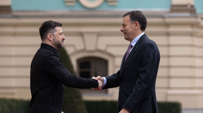 Drones, militares portugueses e Ucrânia na UE. O encontro de Montenegro com Zelensky em 2 minutos Drones, militares portugueses e Ucrânia na UE. O encontro de Montenegro com Zelensky em 2 minutos